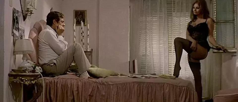 Creare una classifica dei 5 attori più importanti del cinema italiano è un'impresa complessa.