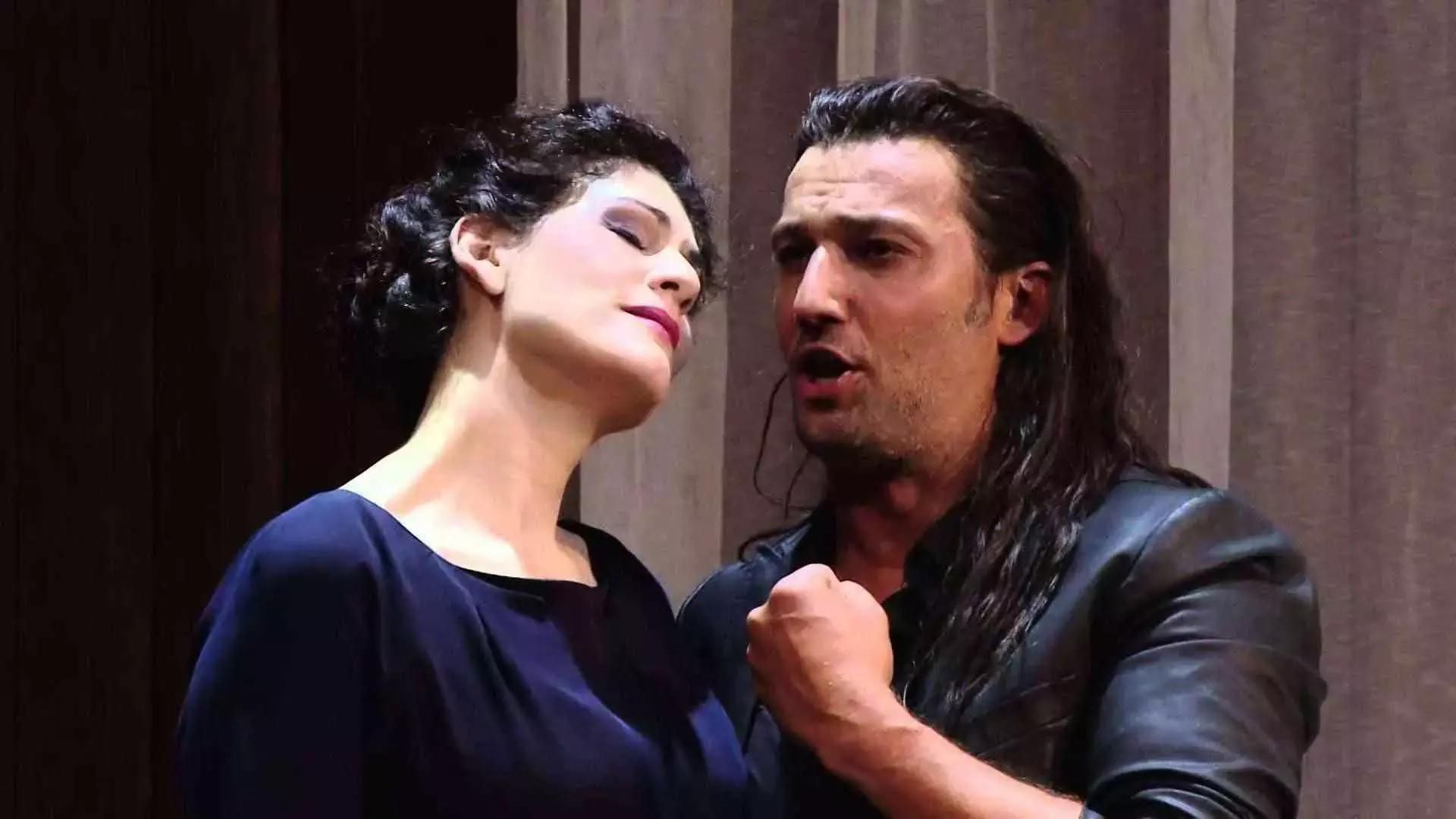 Ma Kauffmann non si limita a Bizet, ovviamente, e spazia ovunque vi siano grandi interpretazioni da eseguire.