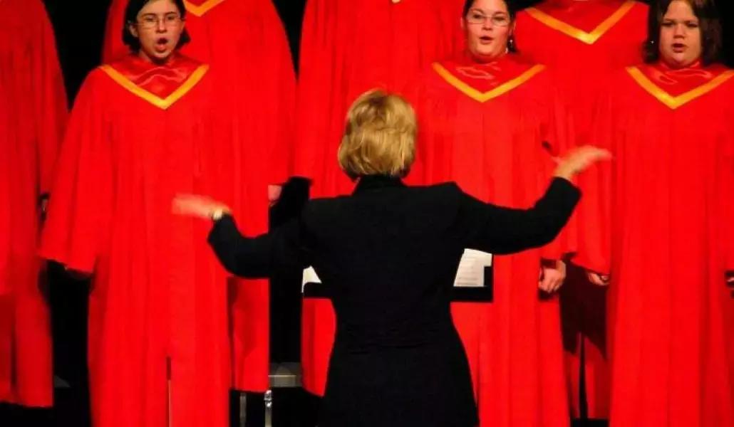 Se il canto solista non fa per te, puoi unirti a un coro!