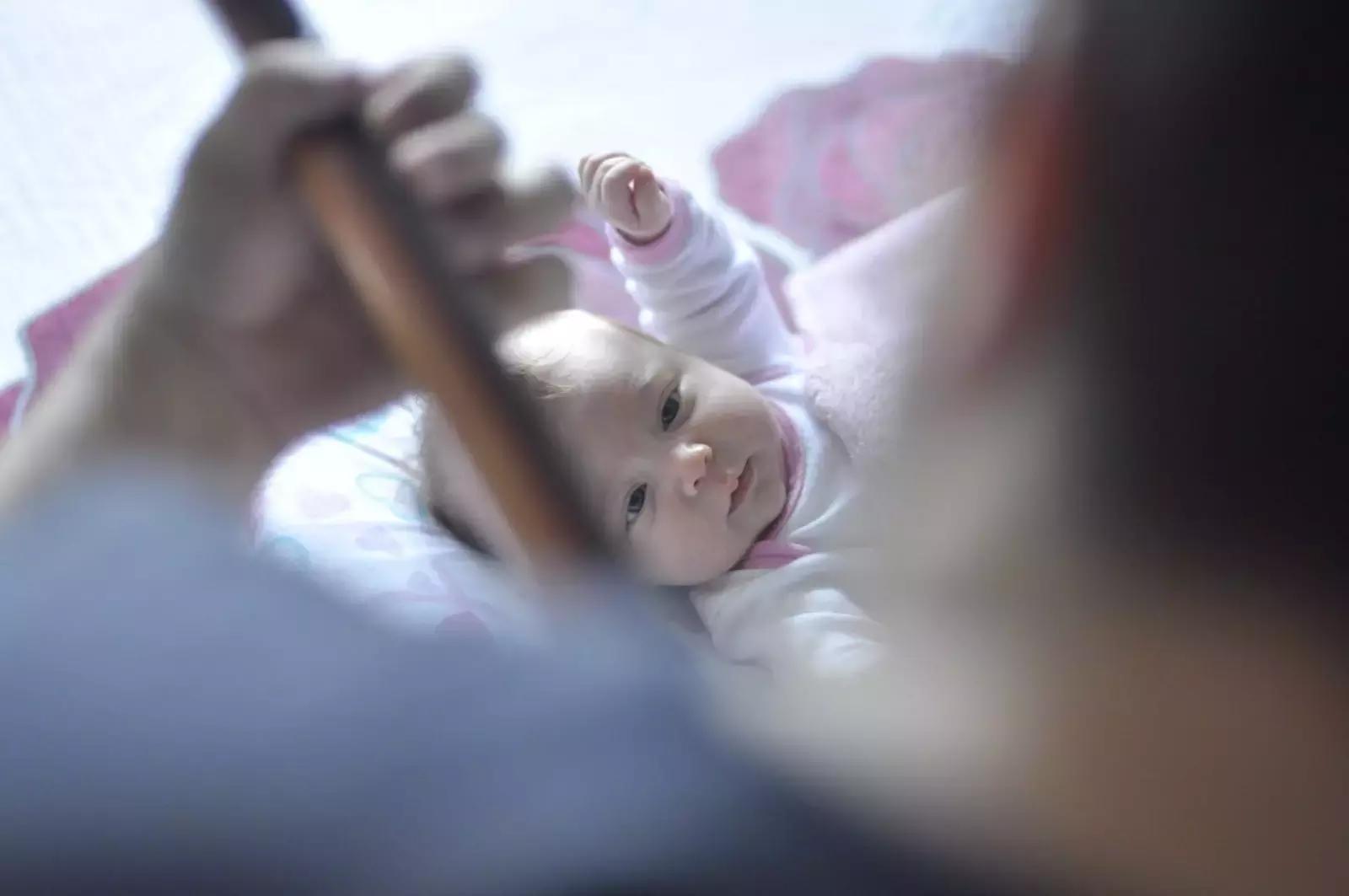 il Canto prenatale consente di intraprendere un percorso di evoluzione personale attraverso la riscoperta delle vibrazioni corporee e dei suoi significati.