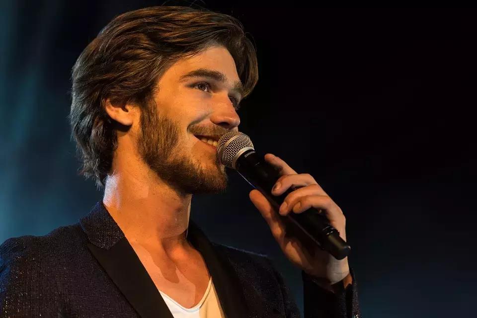 Ogni allievo dovrebbe poter esprimersi al meglio attraverso i suoi brani preferiti!