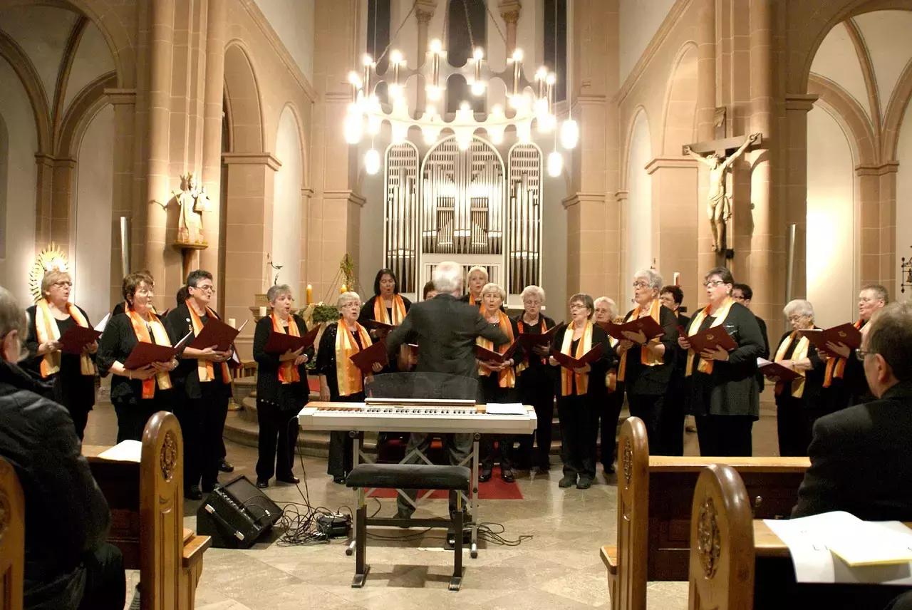 Il canto corale rappresenta una delle migliori soluzioni per riuscire a imparare a cantare!
