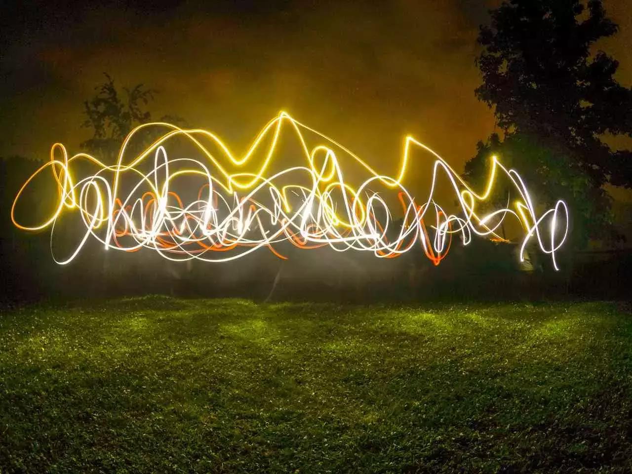 Con qualche lezione assieme ad un fotografo potresti imparare a padroneggiare anche questo.