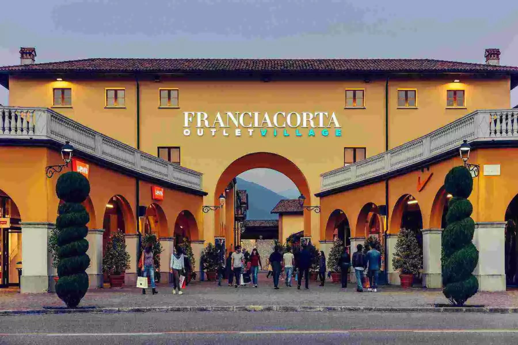 E dato che la moda italiana è sempre un passo avanti a tutte le altre, tanto vale approfittarne.