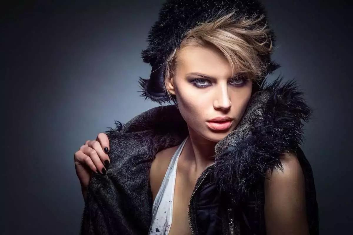 A seconda delle proprie aspirazioni e specializzazioni, lo studente potrà scegliere l'insegnante fotografo con il profilo più affine. Se ama la moda, troverà certamente esperti in ritratti e fotografia fashion.