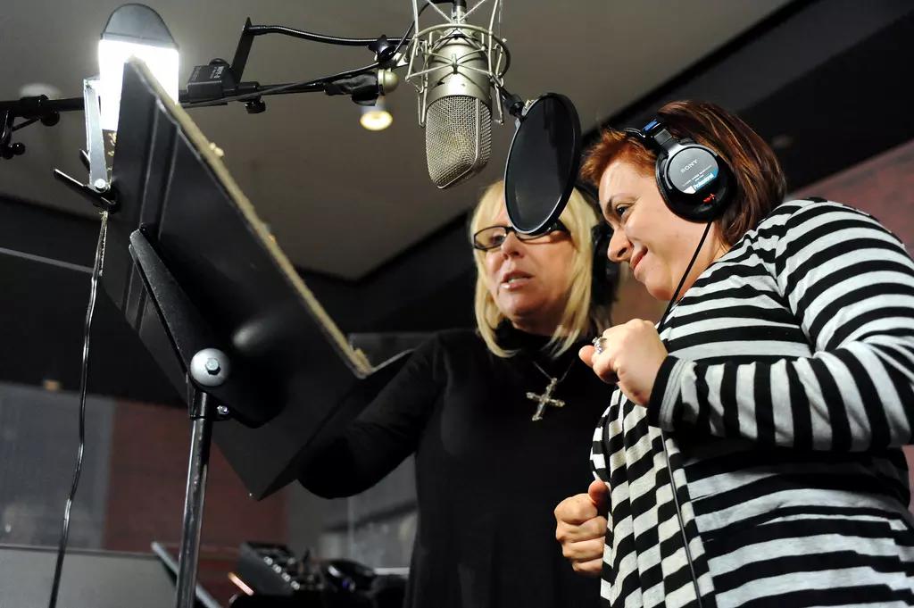 La scelta di contattare un insegnante di canto privato risulta spesso quella più adeguata!