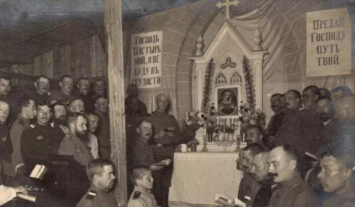 Il cirillico è nato per scrivere in lingua slava i testi religiosi usati per cristianizzare gli slavi.