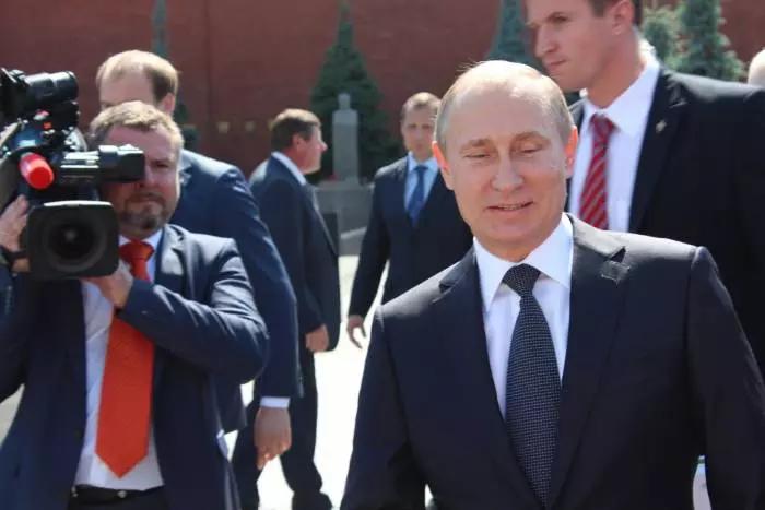 Imparare il russo è la chiave di accesso a una cultura diversa e un buon punto da cui partire per viaggiare e scoprire la Russia.