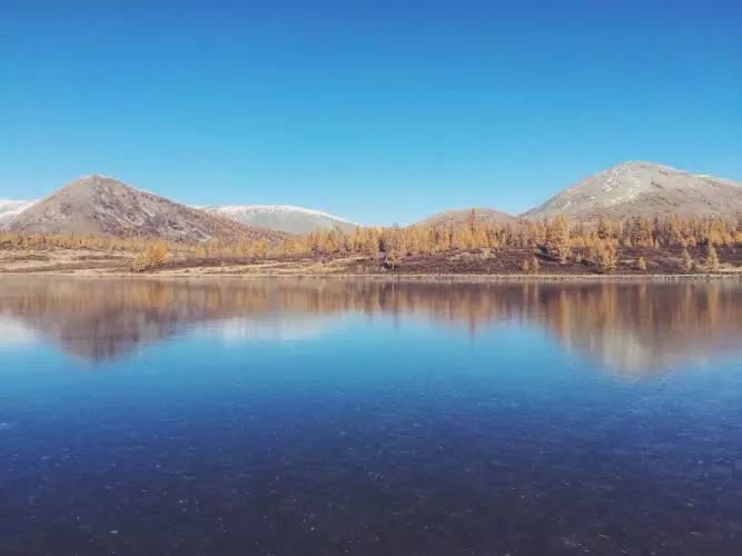 Tra il Volga e Neva steppe asiatiche tundra e della taiga distribuire, come la calligrafia russa ha qualcosa abbagliato dalla sua ortografia.