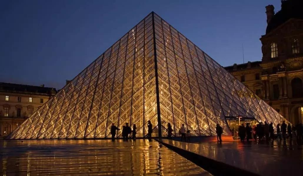 Il Louvre è uno dei musei più importanti del mondo!