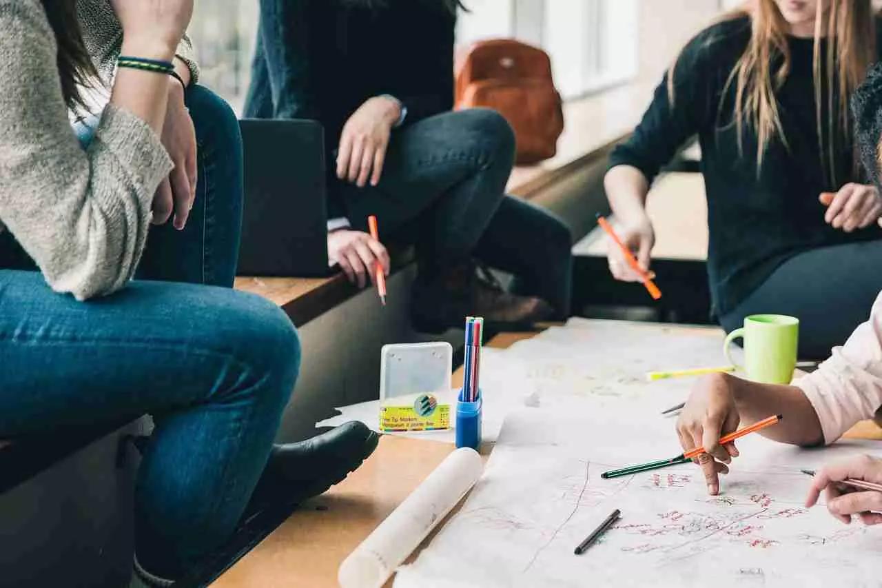 Tutti saranno scartati, ad eccezione dell’unico che avrà superato tutti i test.