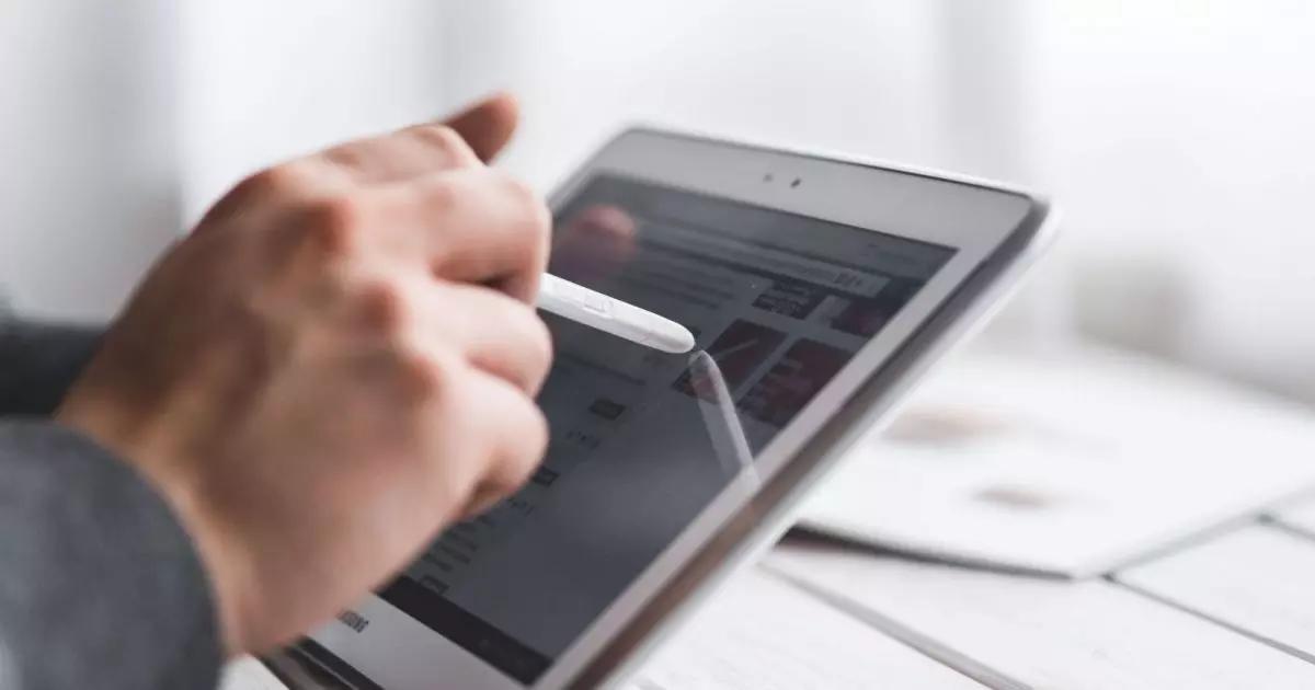 Chiedi consiglio al tuo insegnante per trovare lezioni di cinese tramite app, portali di elearning, libri di testo e video.