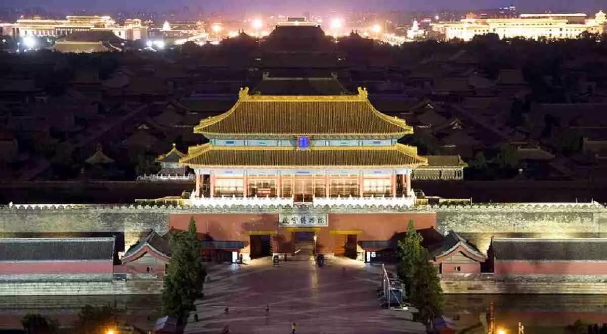 Tra Grande Muraglia e Perla d’Oriente, in millenni di storia la Cina ha saputo realizzare grandi opere che hanno segnato la sua storia.