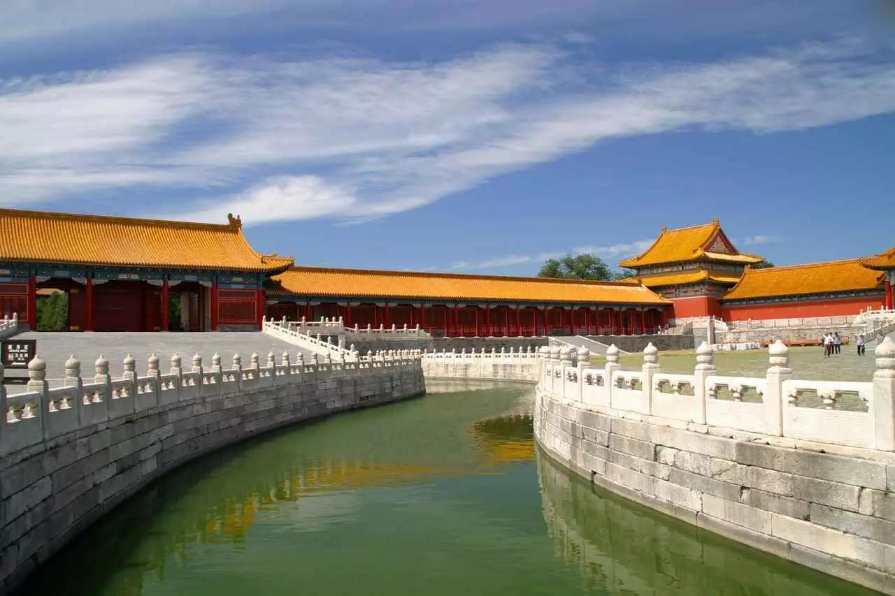 Scopri con un viaggio in Cina quali sono gli altri grandi monumenti dell’Impero Celeste.
