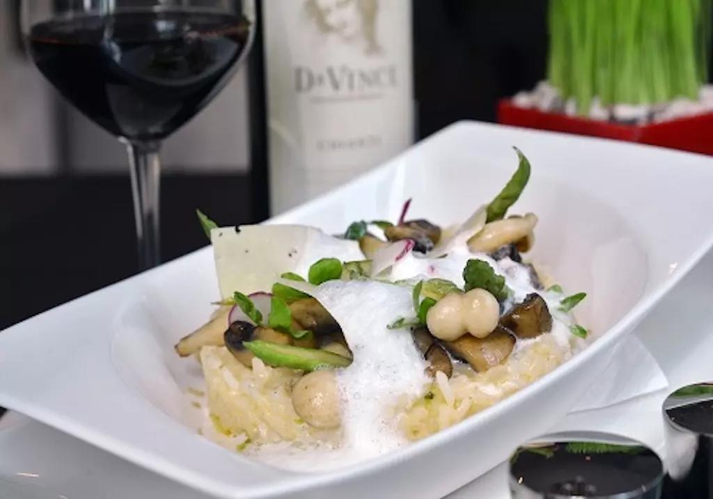 La caratteristica principale del risotto è il mantenimento dell'amido che gelatinizzatosi a causa della cottura, lega i chicchi tra loro in un composto di tipo cremoso