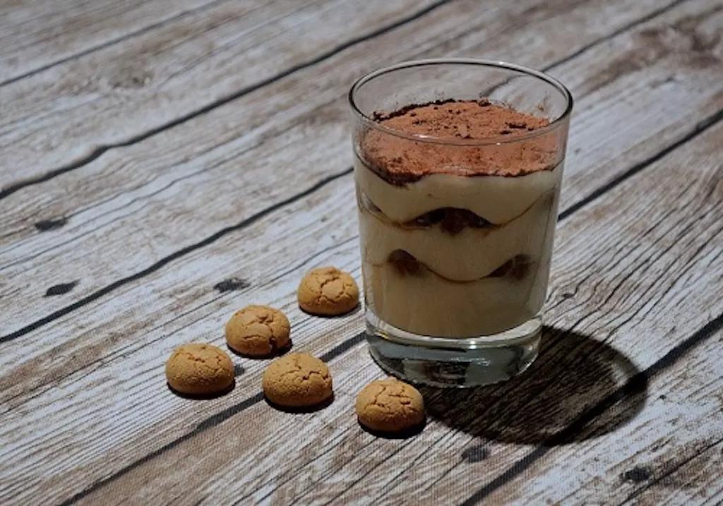 La ricetta del tiramisù non è presente nei libri di cucina precedenti agli anni sessanta del XX secolo.