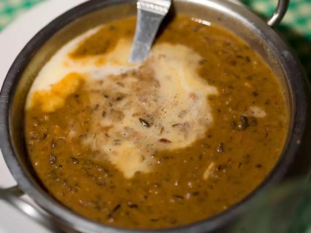 Si tratta di un piatto estremamente ricco in proteine e molto salutare.