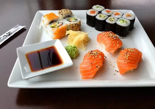 Sushi, maki, wasabi... tante sono le parole che potete imparare grazie alla cucina .