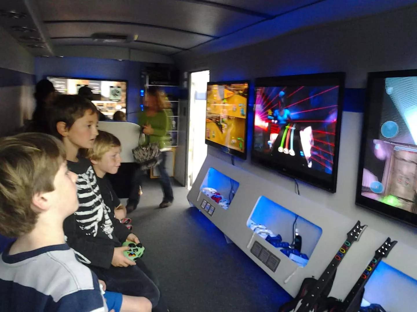Con i videogiochi prendi lezione di giapponese anche solo ascoltando i dialoghi.
