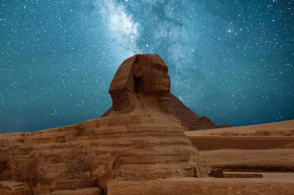 Immergersi nella pratica della danza del ventre ti consentirà di scoprire la magnifica cultura dei paesi del medio Oriente!