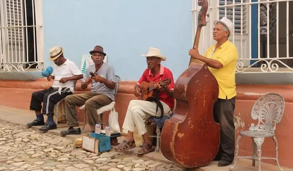 La rumba è nata nelle strade di Cuba!