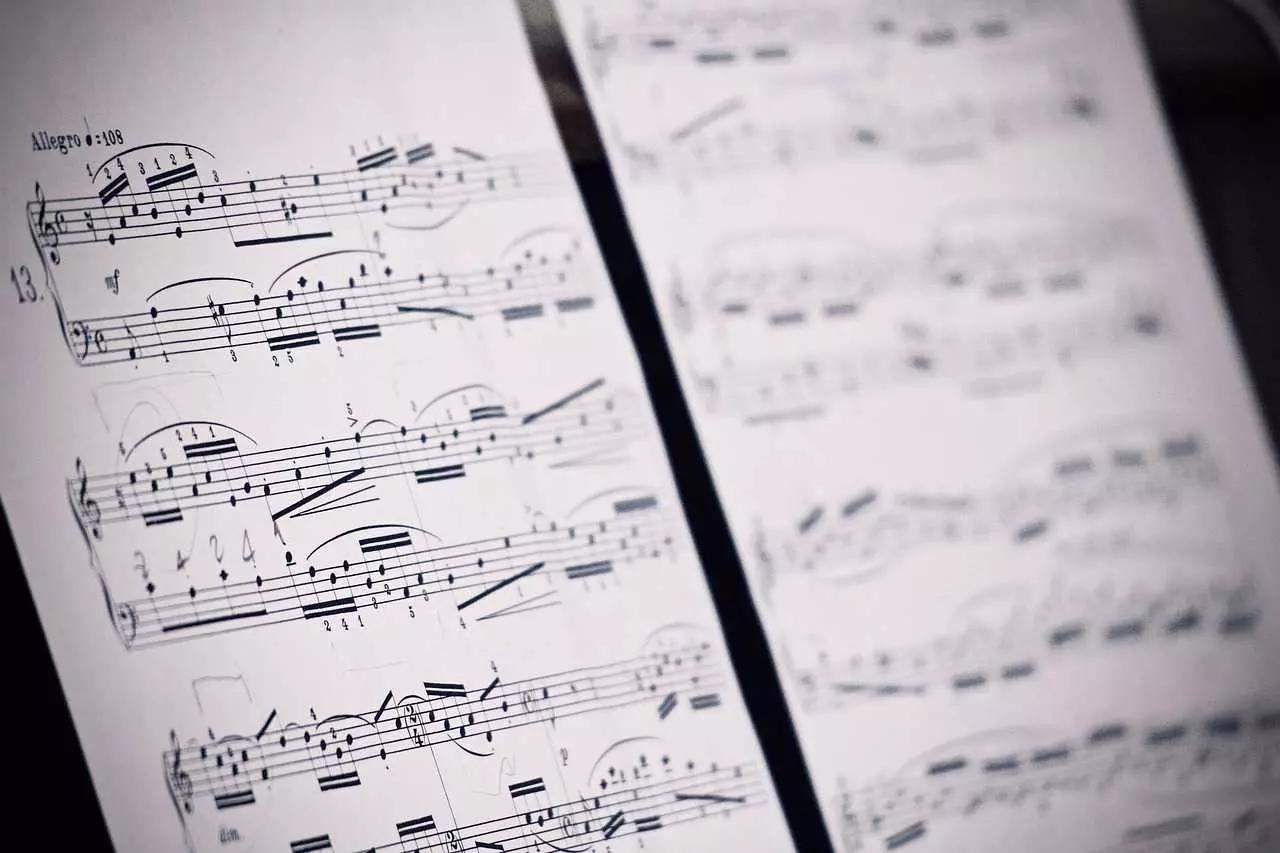 Anche se non è indispensabile, la conoscenza della musica può comunque aiutare a ballare.