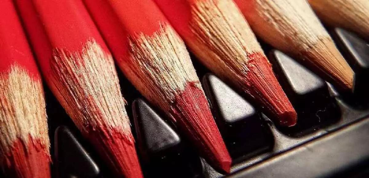 Internet, post-it lungo la strada o dal panettiere, passaparola: qualsiasi metodo è il buono.