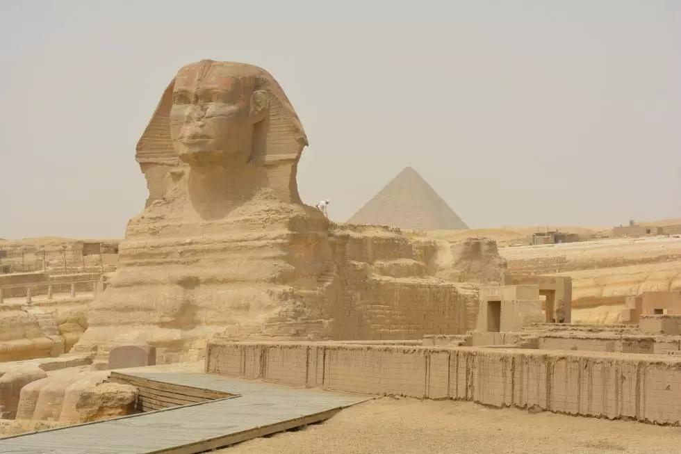E se andassimo ad imparare l'arabo al Cairo? Resti archeologici incredibili sono alle porte della città!