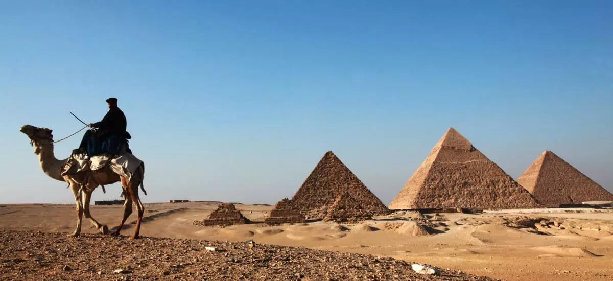Un video corso di arabo è l'ideale prima di un viaggio in Egitto o Marocco.