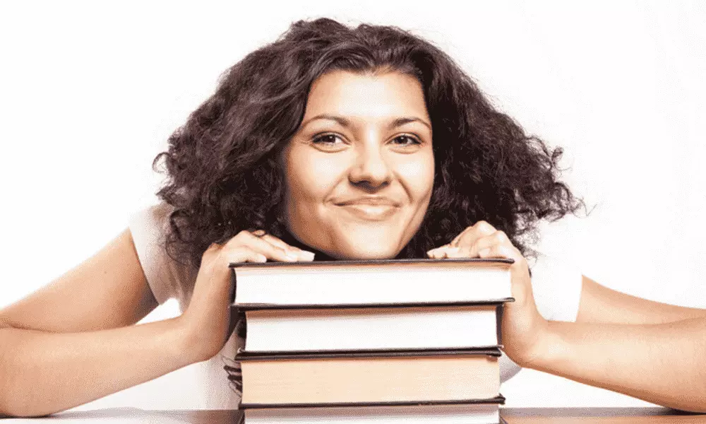 Per imparare la lingua araba hai bisogno di un corso che sviluppo le tue capacità linguistiche e ti avvicini alla cultura araba, per questo è meglio contattare un insegnante a domicilio.