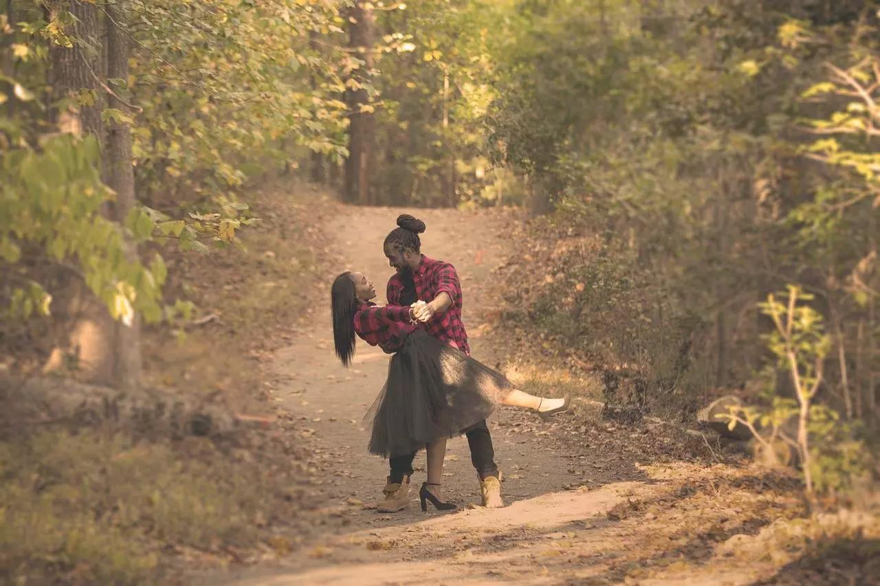 Ballare in coppia richiede molta coordinazione e una buona intesa. 