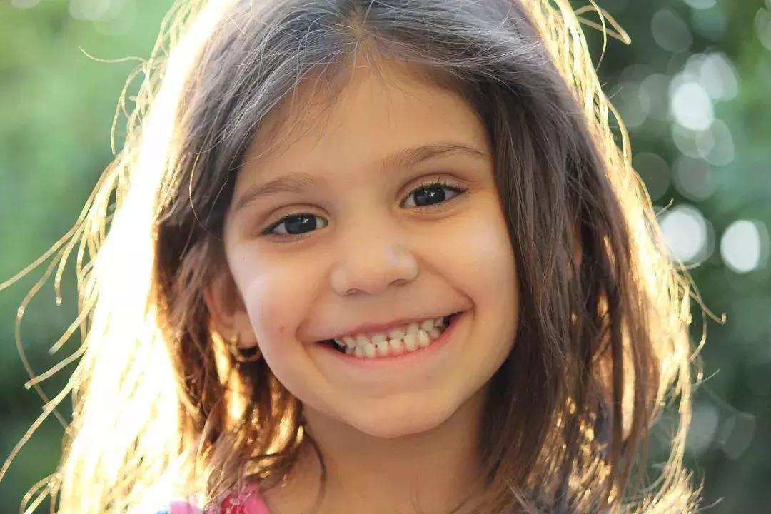 Un corso di arabo per bambini li aiuta a sviluppare le proprie capacità cognitive e sociali.