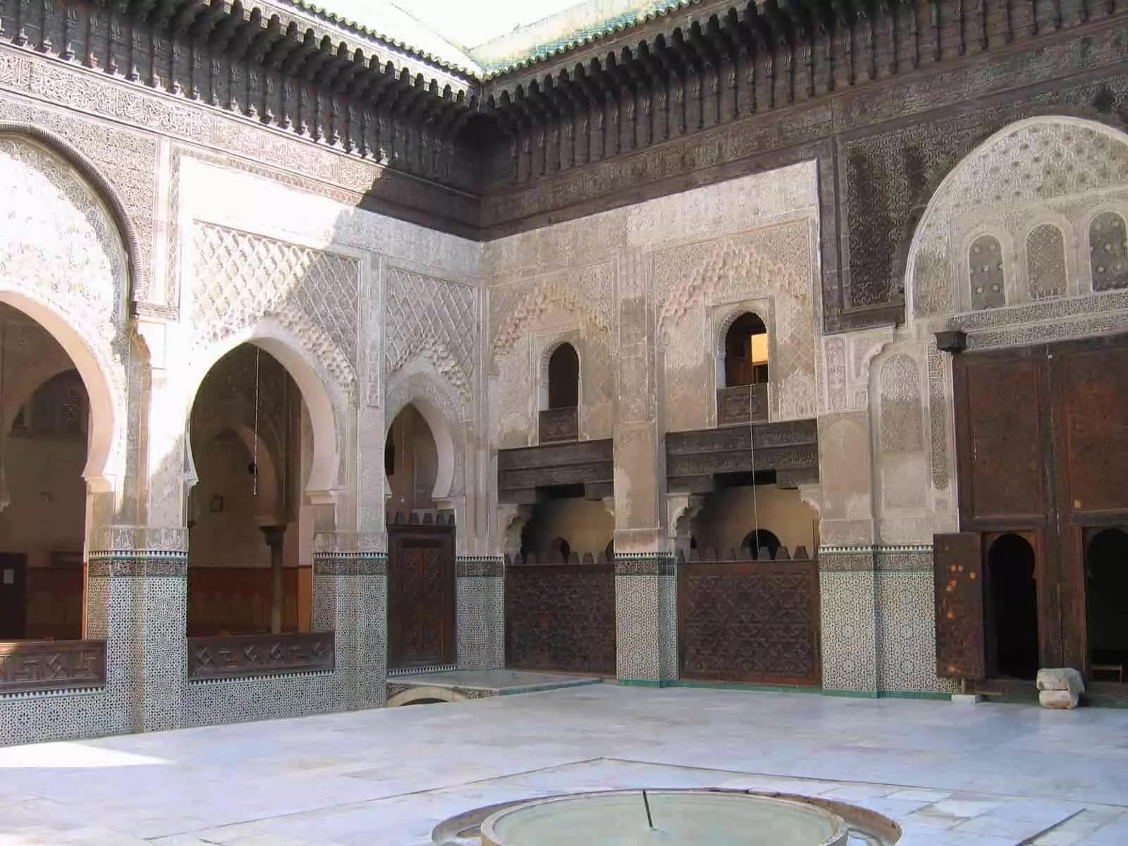 Scegli il corso di arabo in base ai motivi che ti spingono a studiare la lingua.