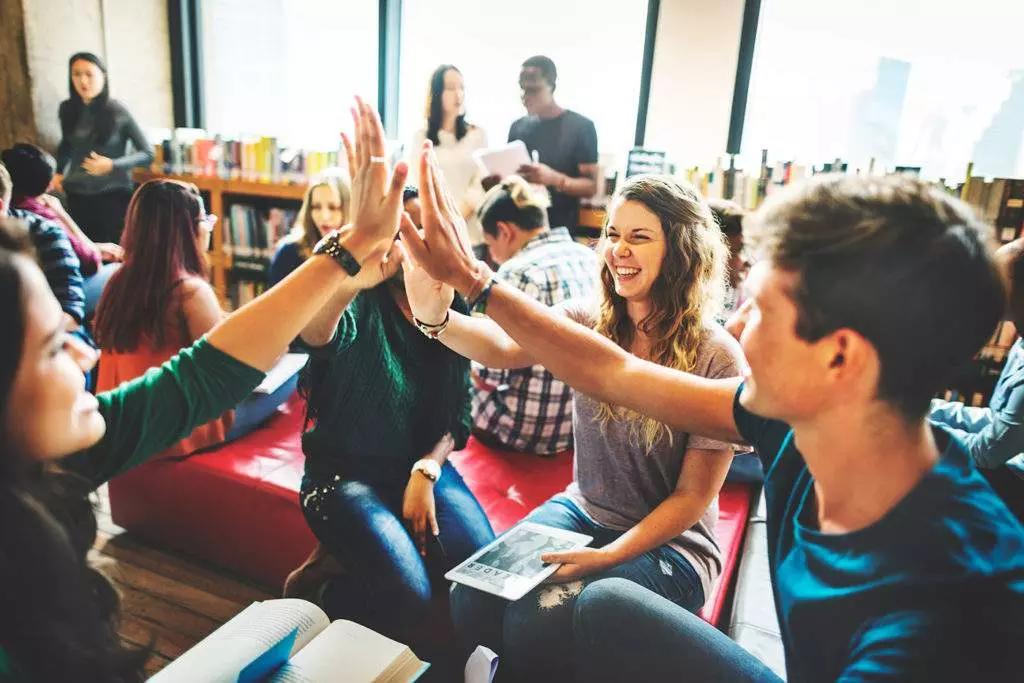 Scopriamo insieme a Superprof a chi spetta la decisione di far ripetere o meno l'anno a uno studente.