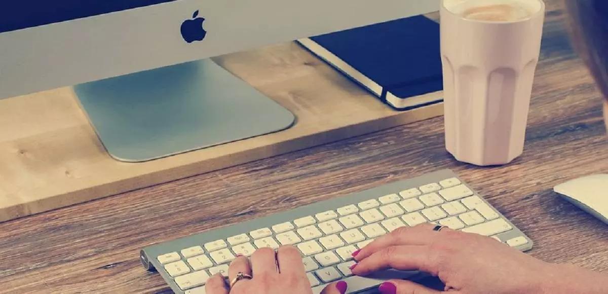 Meno perdita di tempo, costo dell’ora di lezione più basso, intimità della propria casa, … E chissà quanti altri!