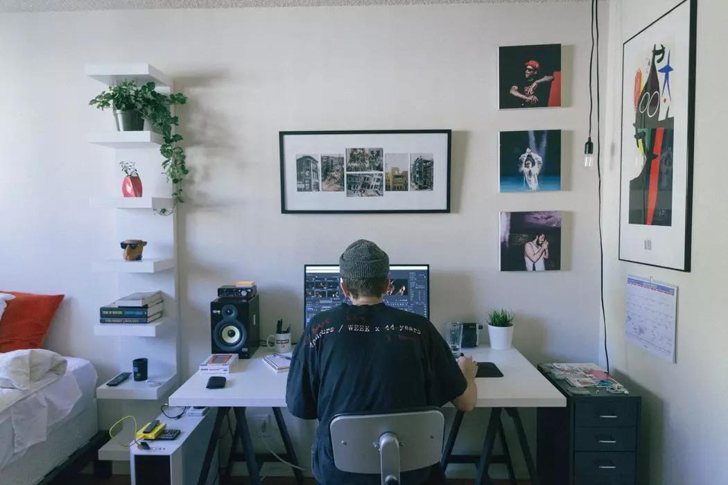 Perché scegliere un PC fisso? Per i giochi o il lavoro a lungo termine.