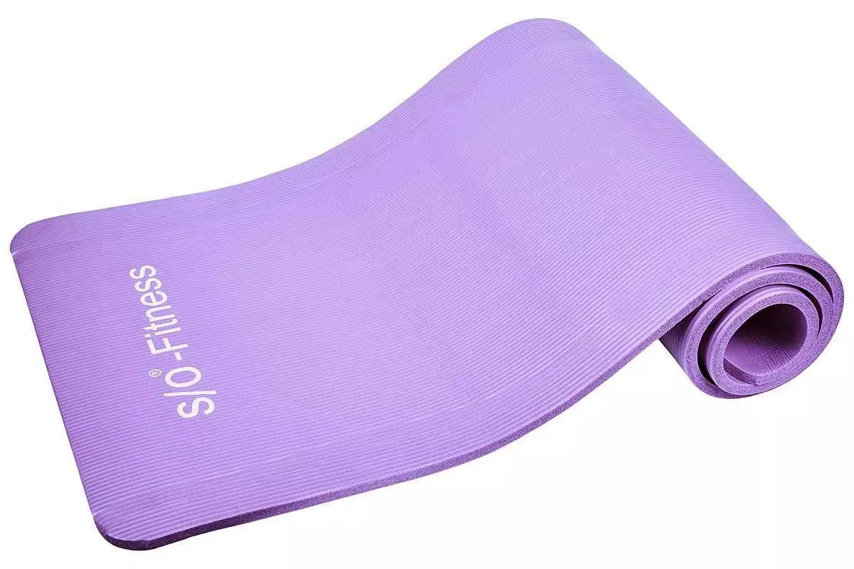 Secondo i valori del Pilates, gli accessori non sono completamente indispensabili per praticare e per insegnare!