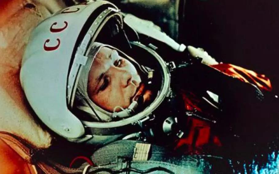 Foto di Jurij Gagarin, il primo cosmonauta russo ad andare nello spazio!