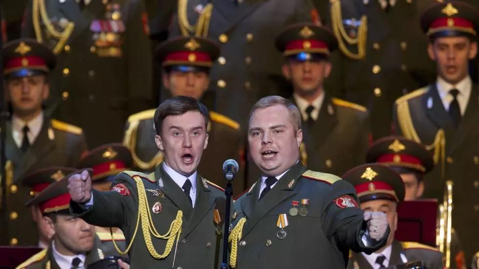 Le principali canzoni russe vengono regolarmente eseguite dal Coro dell’Armata Rossa, un ensemble armonico eccellente!