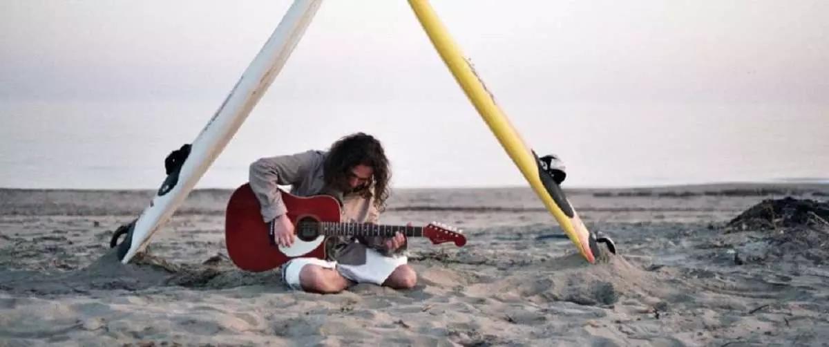 Tutto ha la sua importanza nella chitarra, dal saper cambiare le corde alla capacità di tenere alta la motivazione ad imparare.