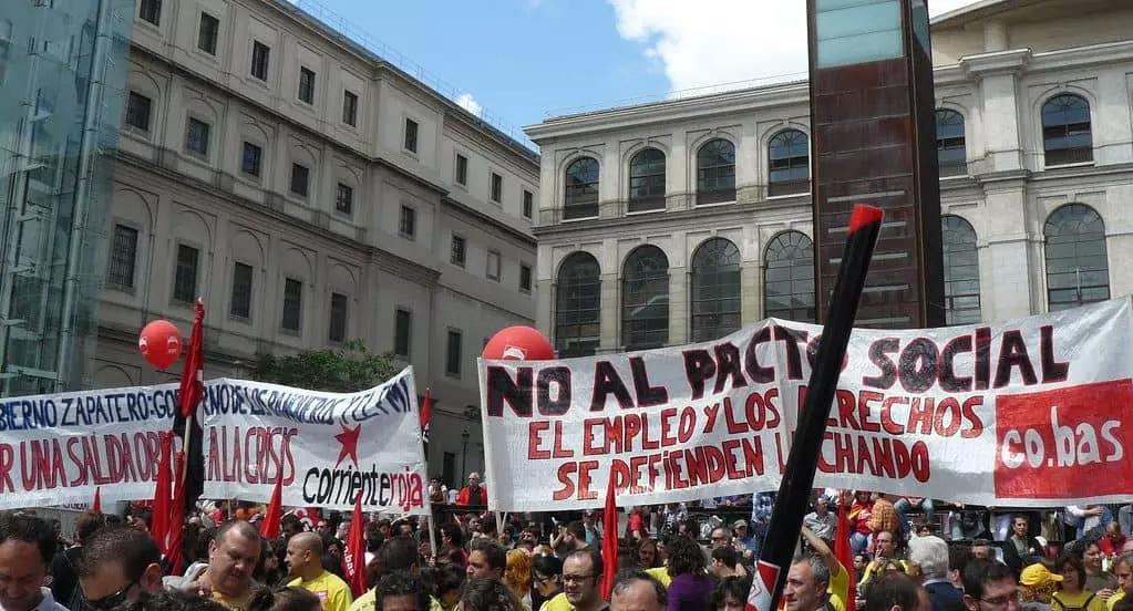 Segui un corso di spagnolo per capire la regola dell'accento.
