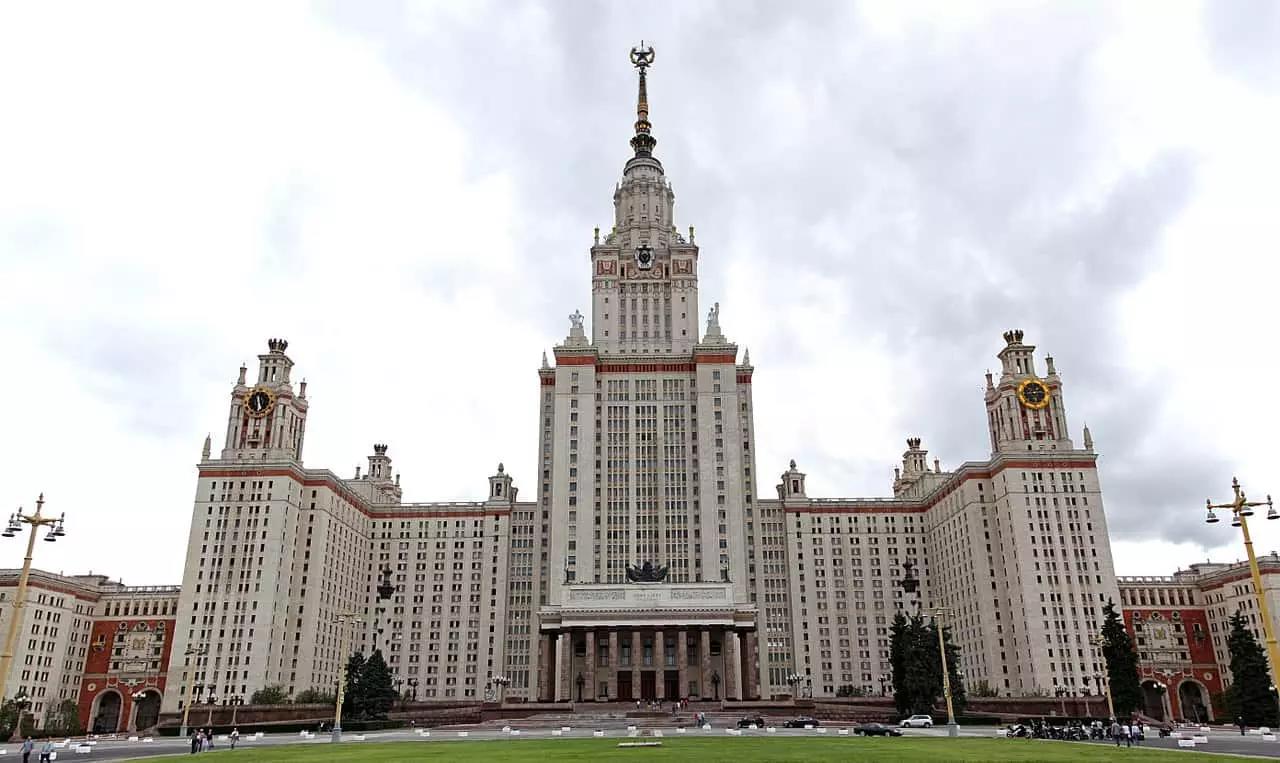 Se il tuo sogno è andare a studiare in Russia puoi iscriverti direttamente alla MGY.
