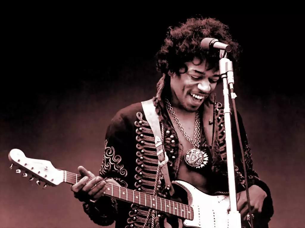 Se anche tu vuoi suonare come Jimi Hendrix, puoi iniziare gli studi con un libro corso chitarra.