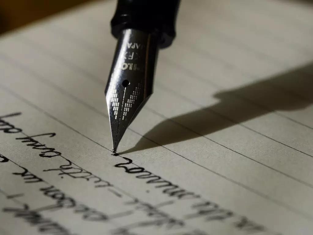 Una lettera di motivazione in inglese si scrive a mano o al computer?