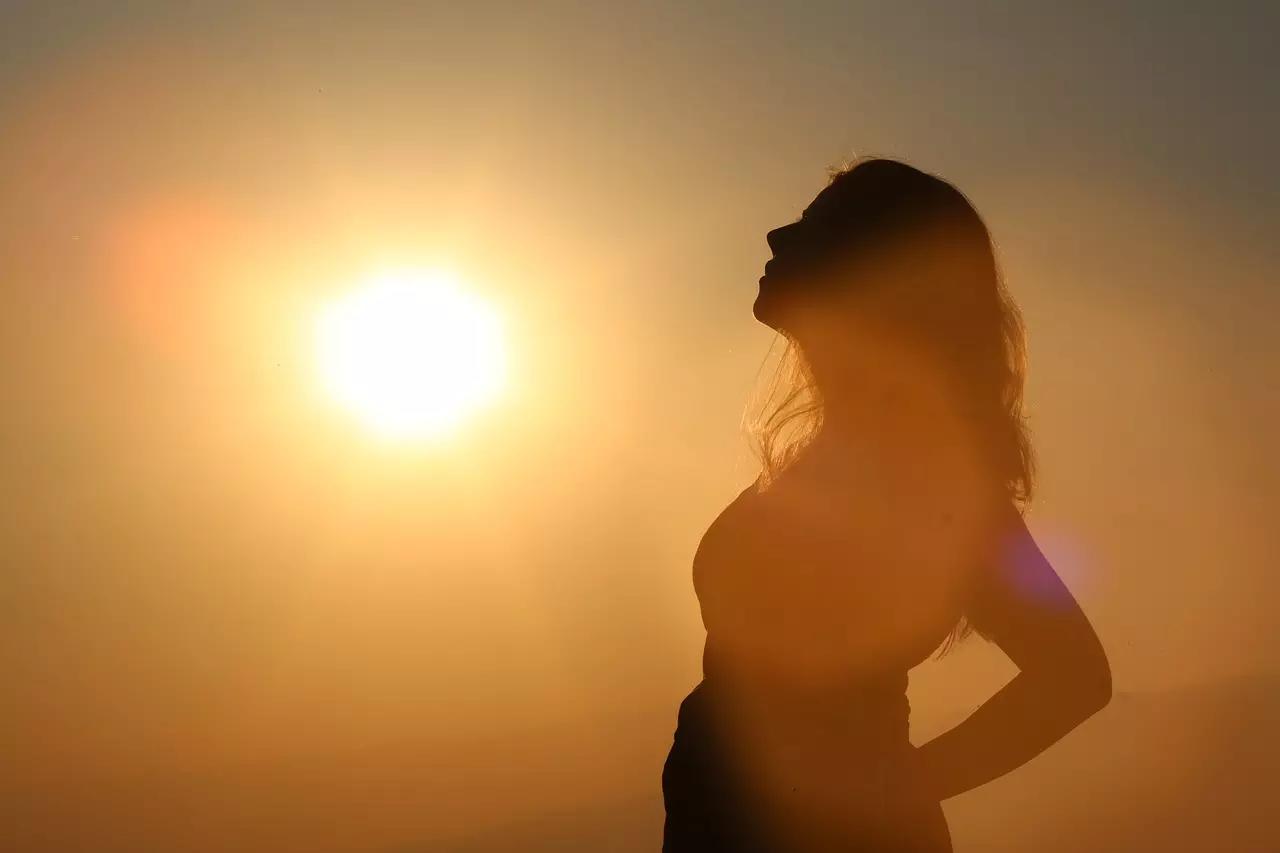 Il controllo della respirazione, chiamato anche pranayama, ti aiuterà ad affrontare serenamente la maternità!