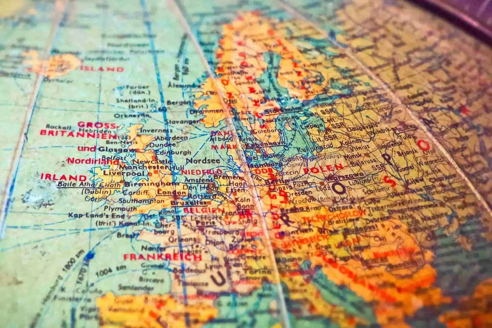 Studiare inglese americano, irlndese, scozzese o australiano ti apre a una pronuncia e a un lessico leggermente diversi rispetto all'inglese britannico ma si tratta comunque della stessa lingua.