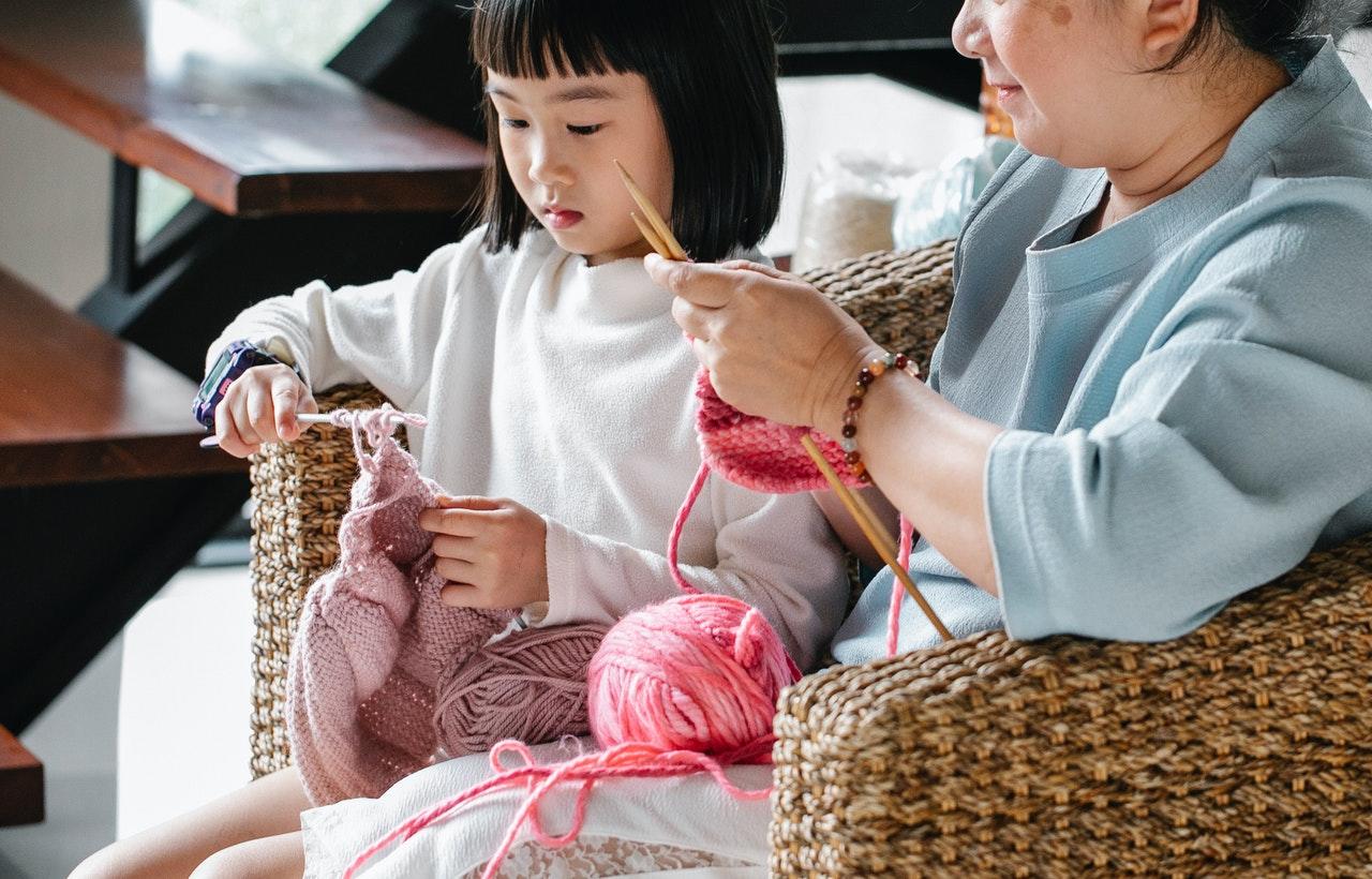 Se hai la fortuna di avere qualcuno in famiglia esperto in crochet, approfittane per chiedere consiglio! 