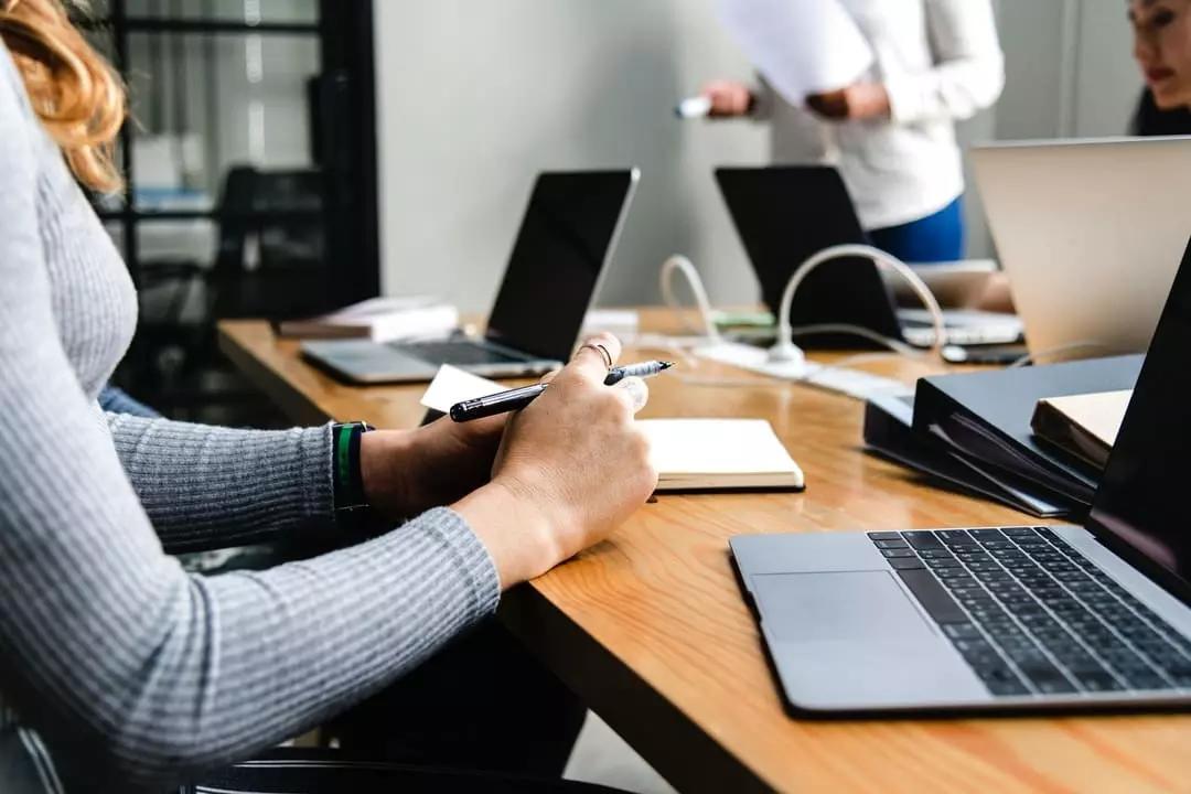 Con un corso collettivo gli allievi imparano a collaborare tra di loro.