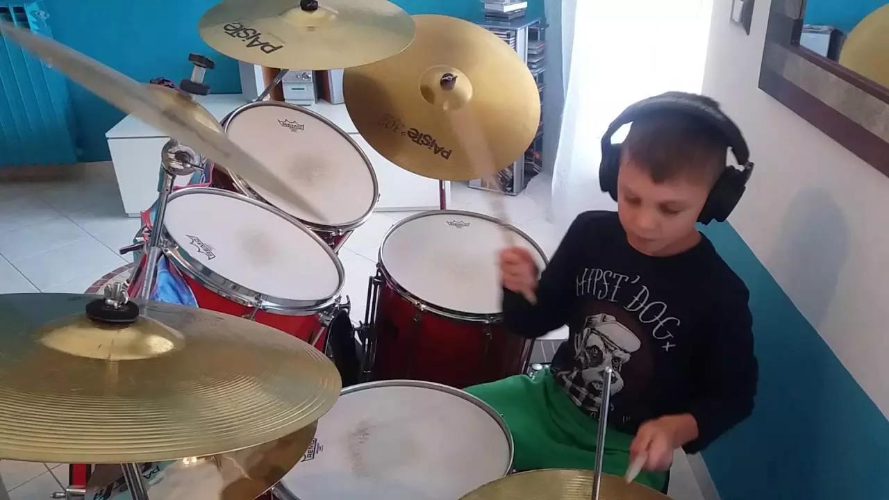 Prima di saper leggere e scrivere, non si può studiare solfeggio.