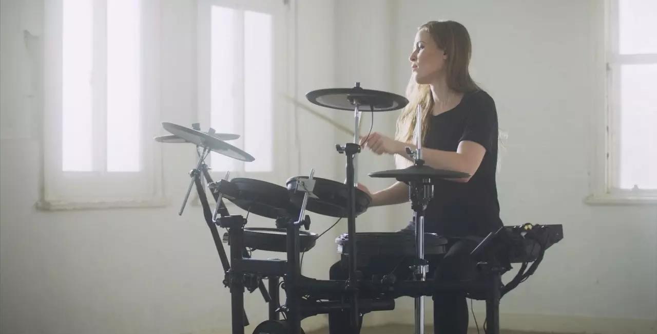 Con un insegnante a domicilio puoi suonare con i tuoi amici e vicini.